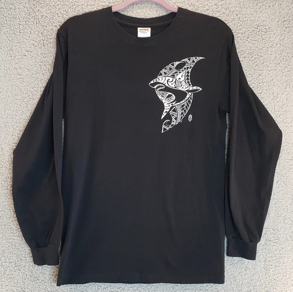 808 clothing Co. Hawaii Tops - 808 Clothing Co. Hawaii Black 100% cotton Shark & waves Graphic Tee Shirt Sz S